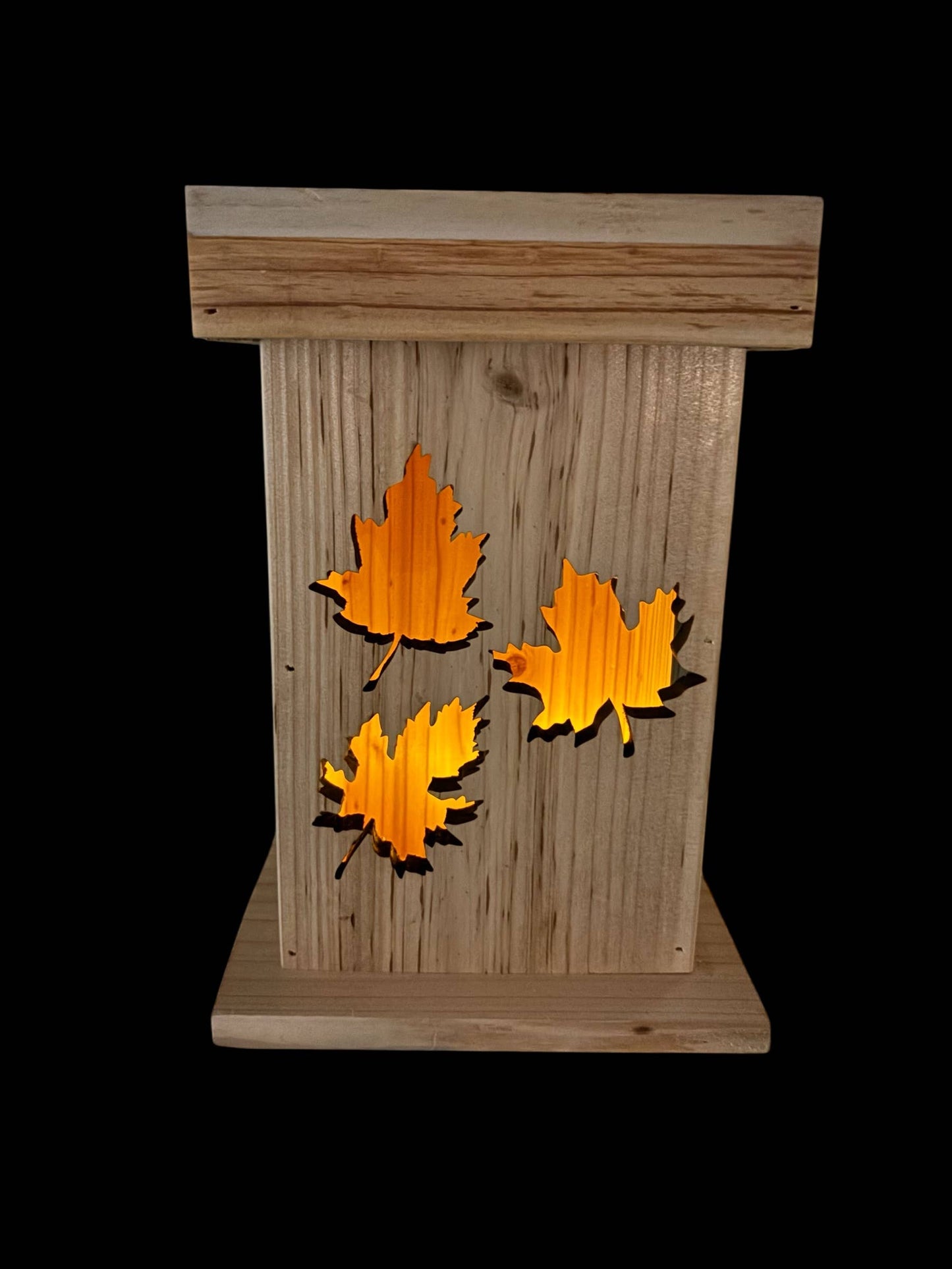 Handcrafted Maple Leaf Lantern – Rustic Autumn Glow