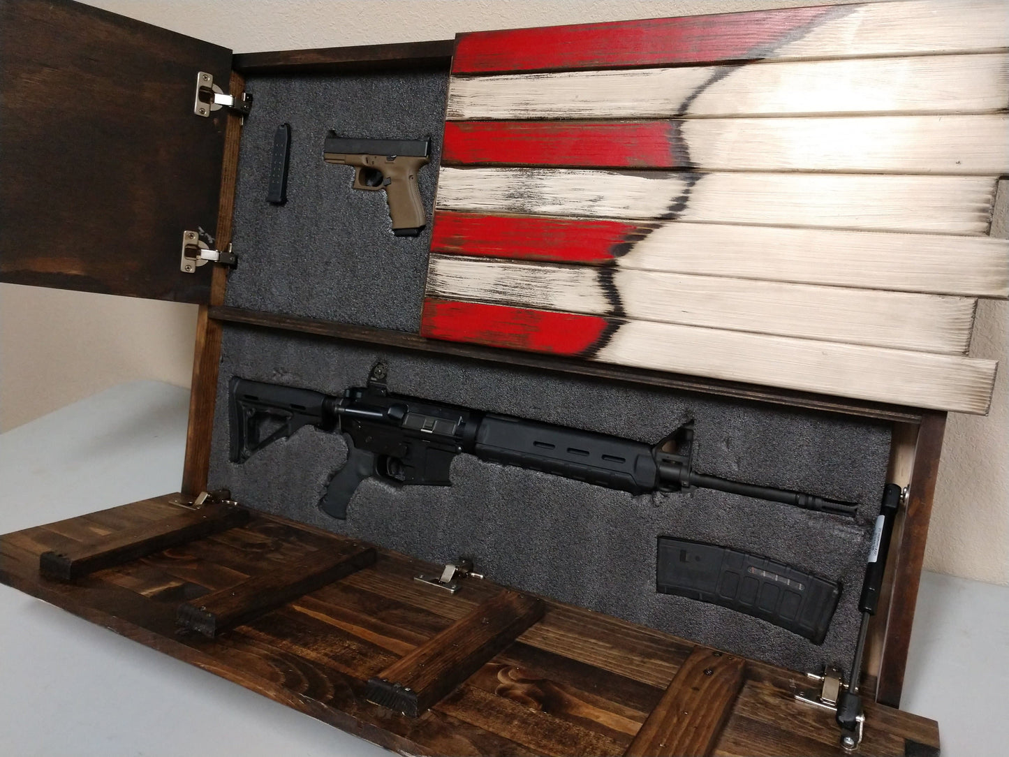 "Heroes In Arms" Concealment Flag