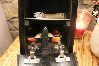 Wooden Gun Concealment Lamp
