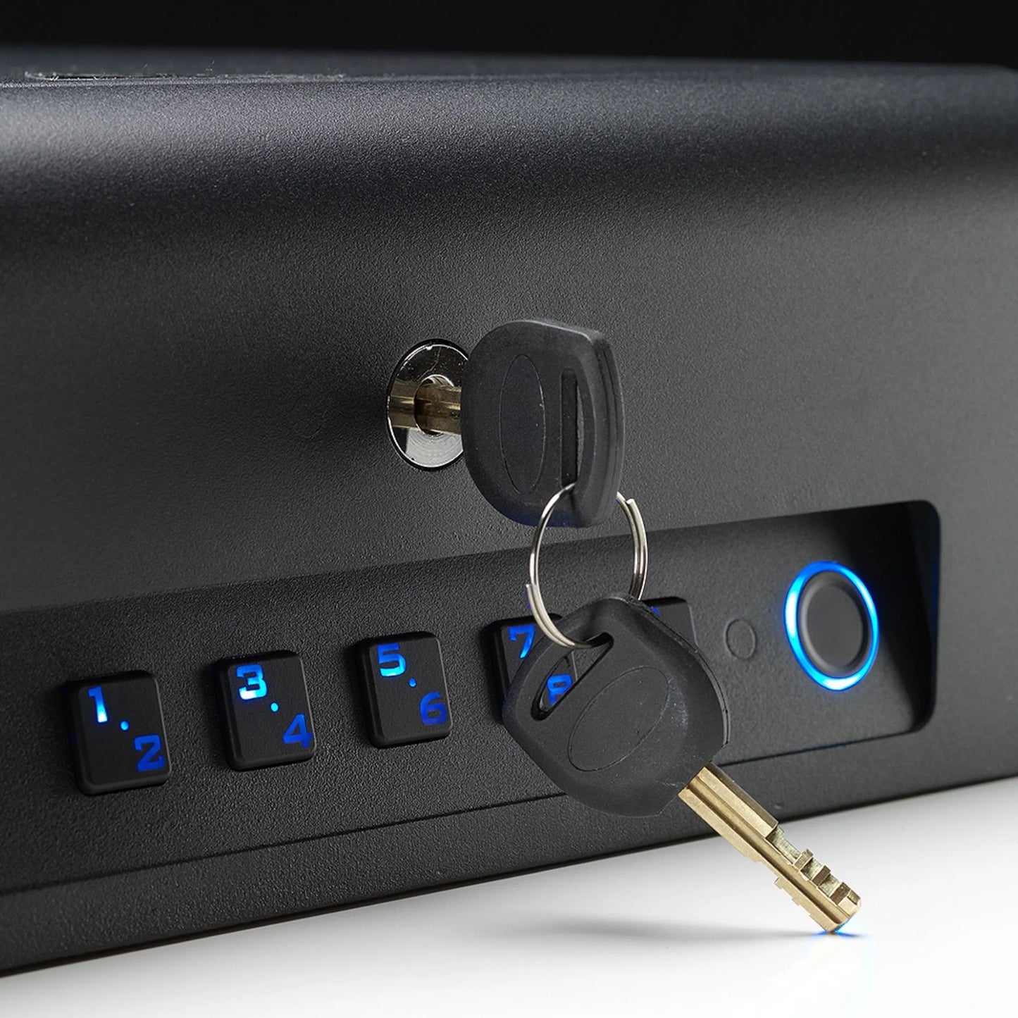 BoostedSafe Elite: Fingerprint, Key & Digital Combo